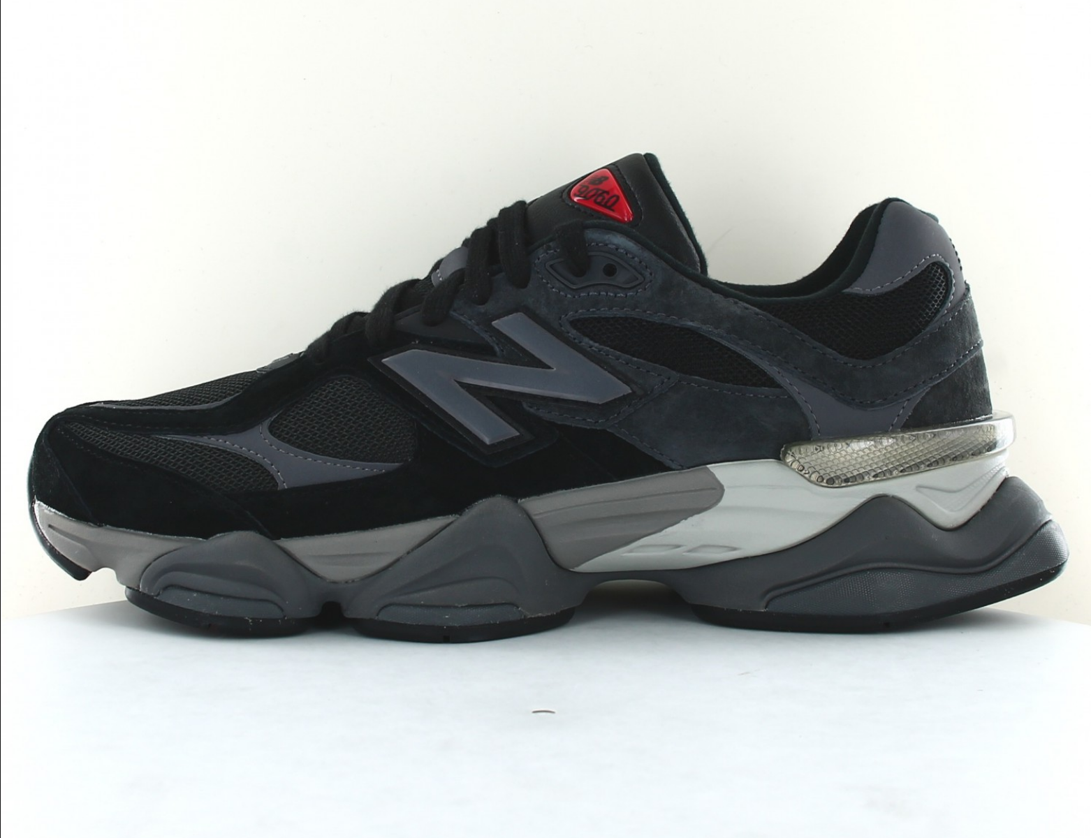 New Balance 9060 Black Castlerock